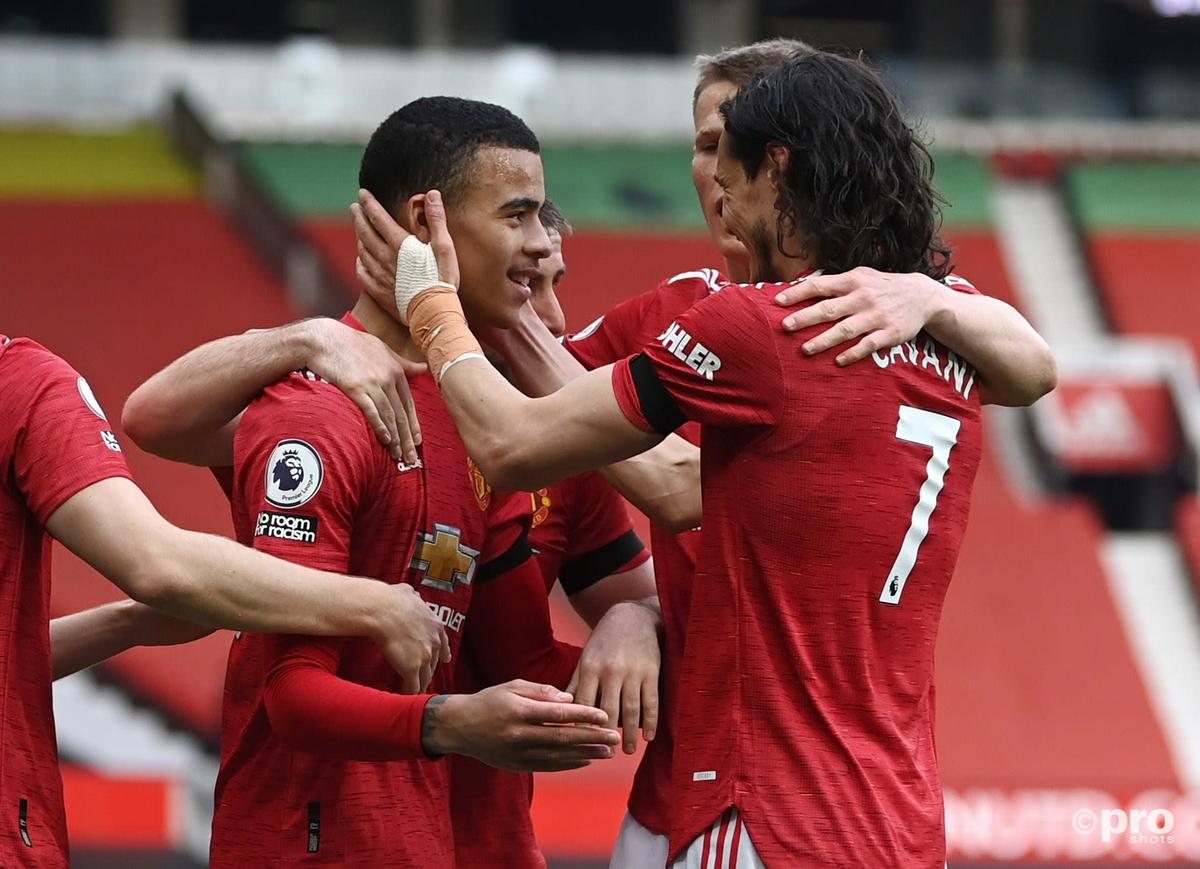 ‘Kane would block Greenwood!’ – Neville prefers Cavani stay at Man Utd