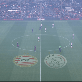 Van Hanegem vindt doorbraak bij Ajax ‘pijnlijk voor Feyenoord’