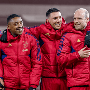 Duitse clubs hopen massaal dat Ajax optie in contract níet licht