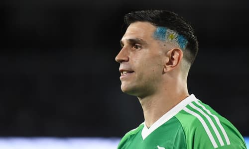 Emiliano Martinez, Argentina, Aston Villa, 2024/25
