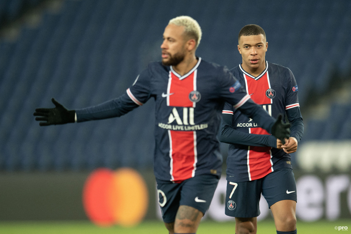 Neymar completes transfer U-turn by signing new contract?
