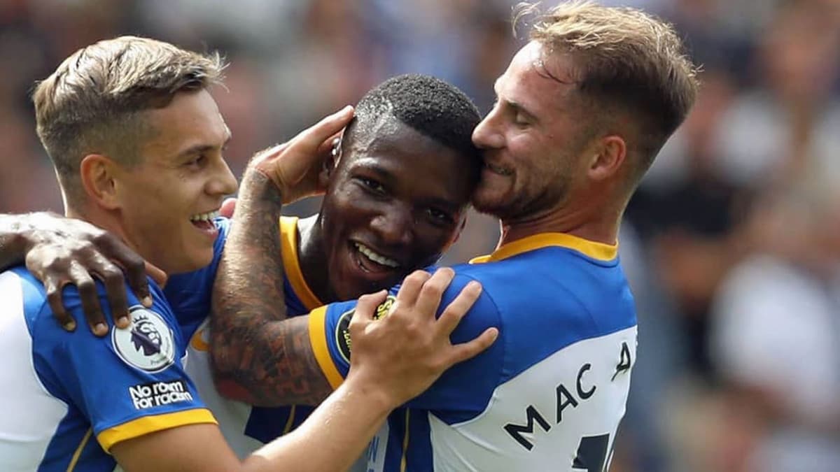 Brighton pair Moises Caicedo and Alexis Mac Allister.
