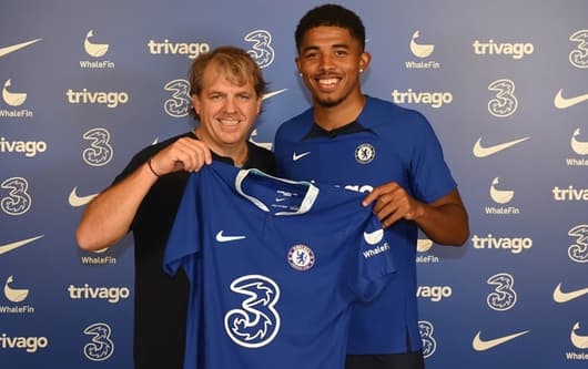 Wesley Fofana with Todd Boehly.