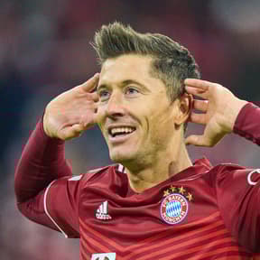 Bayern Munich SLAM Lewandowski for trying to join Barcelona