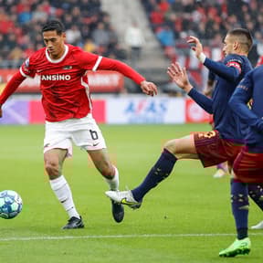 De beste middenvelder van de Eredivisie speelt niet bij PSV, Ajax of Feyenoord