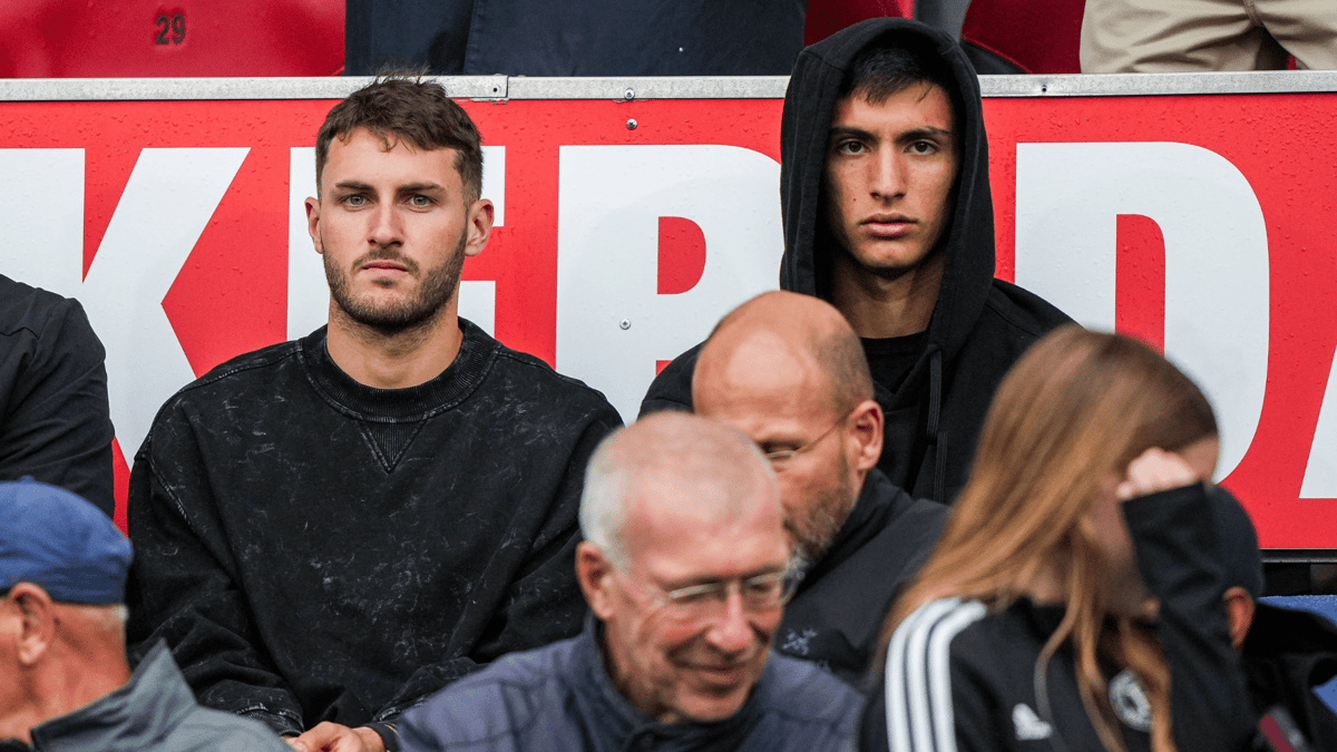 Santiago Giménez, Ezequiel Bullaude