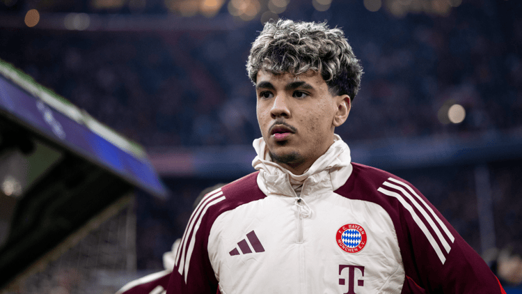 Adam Aznou speelde tot op heden twee wedstrijden voor Bayern München.