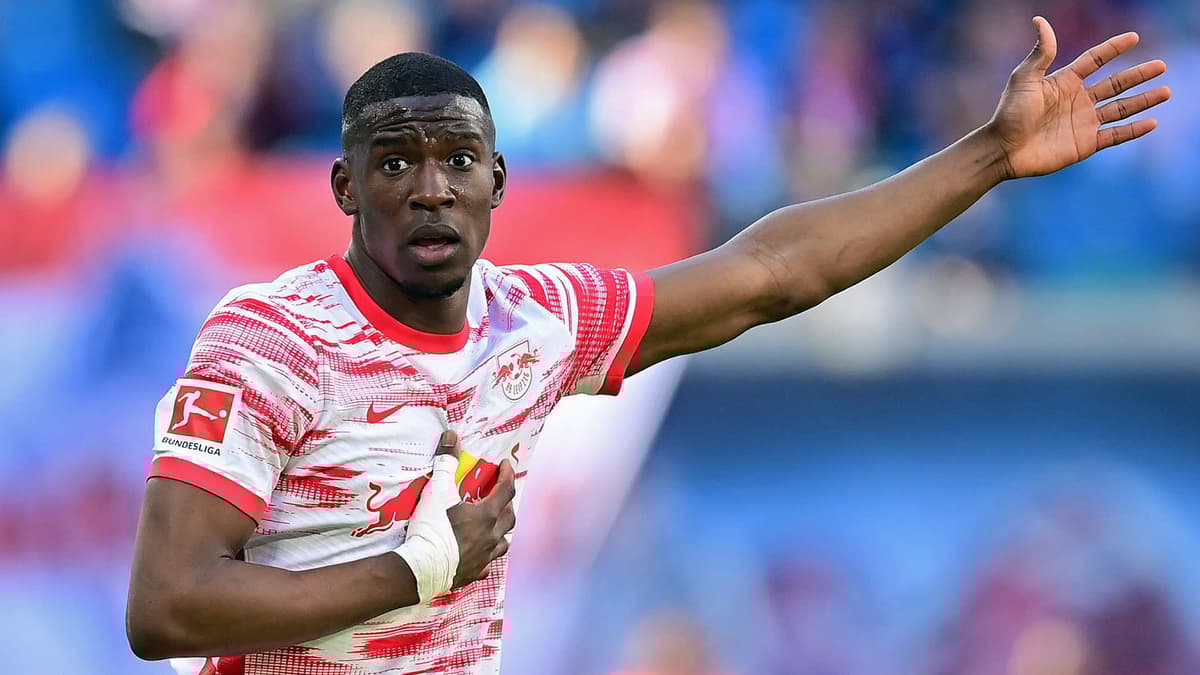 Nordi Mukiele playing for RB Leipzig