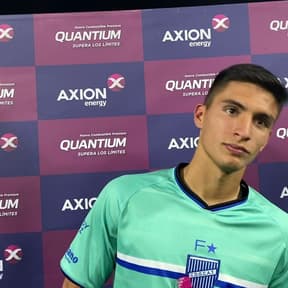 Aankomende Feyenoord-aanwinst Bullaude geland op Schiphol