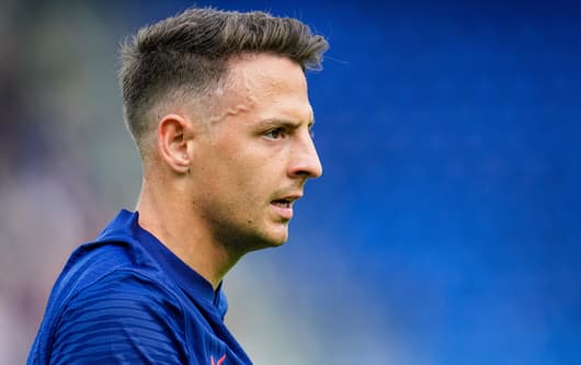 Santiago Arias in training