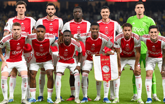 Ajax, Team