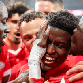 PSV hoort tegenvoorstel en moet aan de bak: 'Buitenlandse clubs willen veel meer betalen'