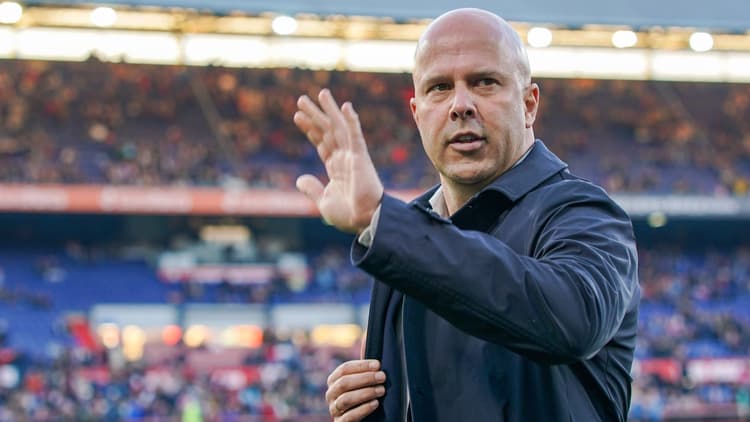 Arne Slot bereikte met Feyenoord de finale van de Conference League afgelopen seizoen.