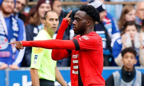Arnaud Kalimuendo, Rennes, 2022/23