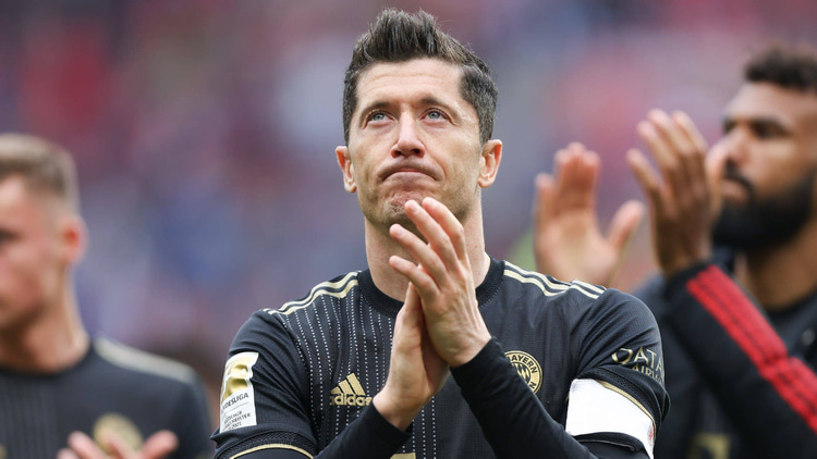 Robert Lewandowski has joined Barcelona