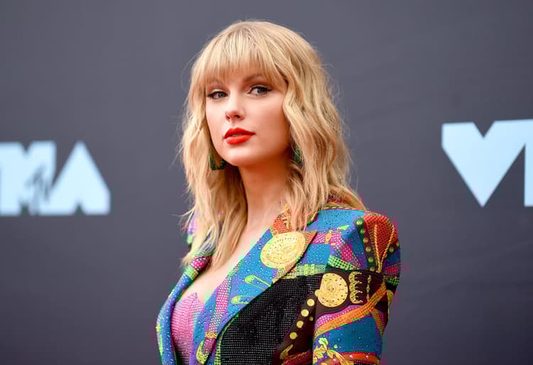 Taylor Swift previously pulled all of her music from Spotify