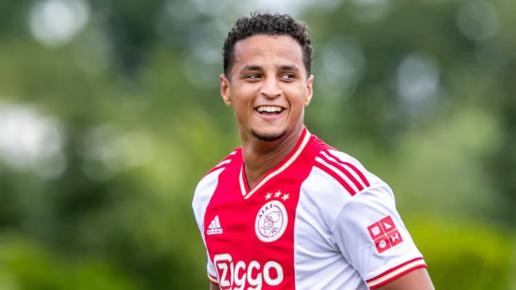 Mohamed Ihattaren maakte afgelopen zomer een prima indruk in de voorbereiding van Ajax