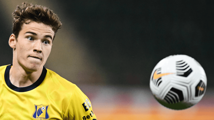 Andrey Langovich in actie namens FK Rostov