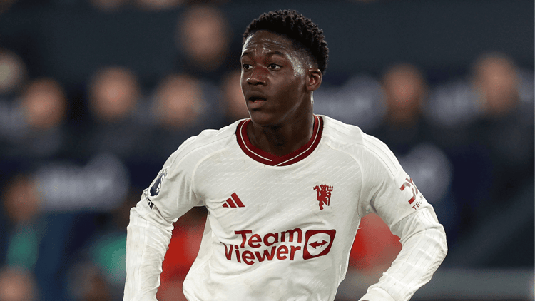 Kobbie Mainoo partnered Sofyan Amrabat in the FA Cup final