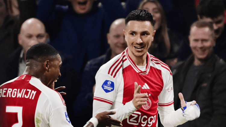 Steven Bergwijn en Steven Berghuis vertrekken mogelijk allebei deze zomer.