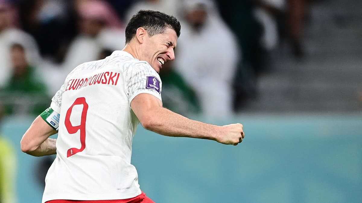 Robert Lewandowski, Polen, 2022