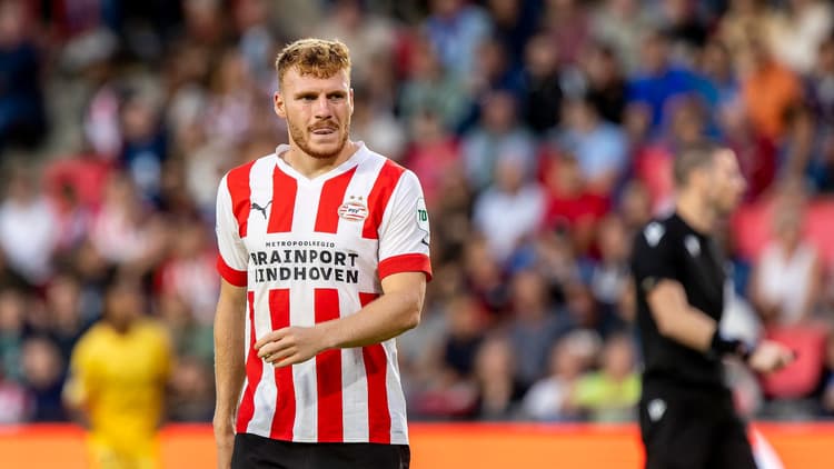 Yorbe Vertessen kan niet rekenen op een basisplaats bij PSV.