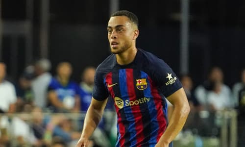 Sergino Dest Barcelona 2022-23