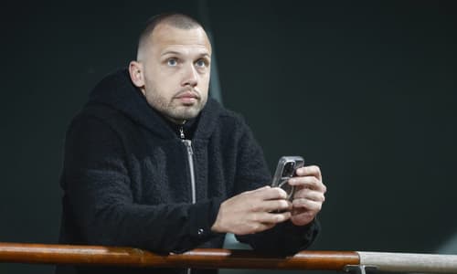 John Heitinga deed mislukte smeekpoging om vertrokken Ajax-speler in Amsterdam te houden