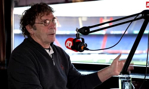 Willem van Hanegem, Column Algemeen Dagblad