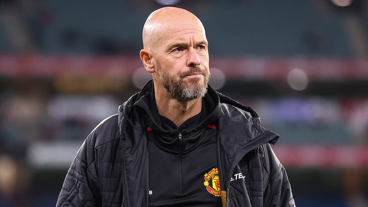 Erik ten Hag on the Man Utd touchline.