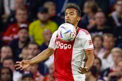 Owen Wijndal plays for Ajax in a friendly