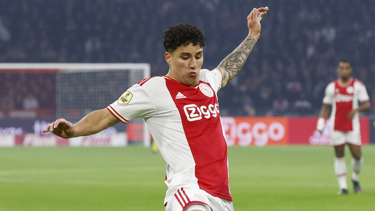 Jorge Sánchez heeft bij Ajax een contract tot de zomer van 2026