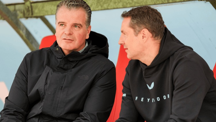 Dennis te Kloese en Brian Priske in gesprek