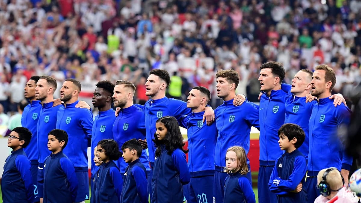 England line up for France World Cup 2022 match