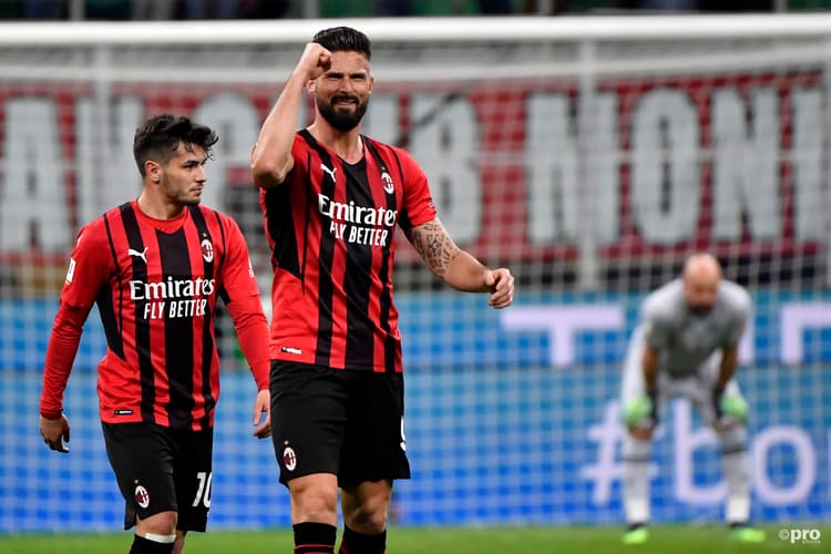 Giroud can't stop scoring right now for Milan