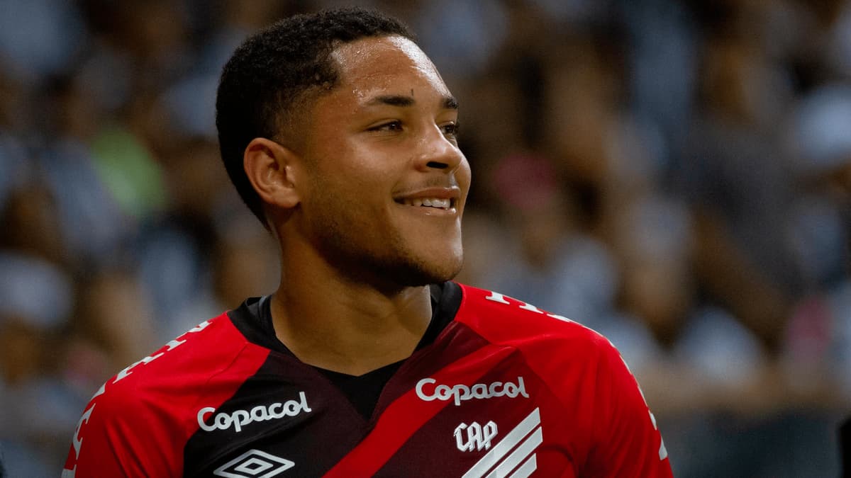 Vitor Roque playing for Atletico Paranaense
