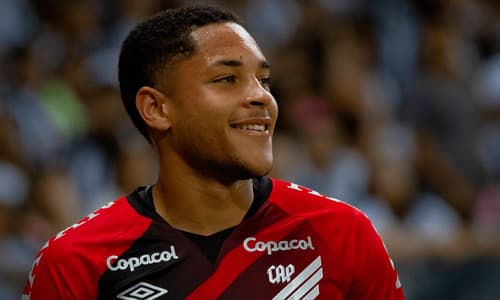Vitor Roque playing for Atletico Paranaense