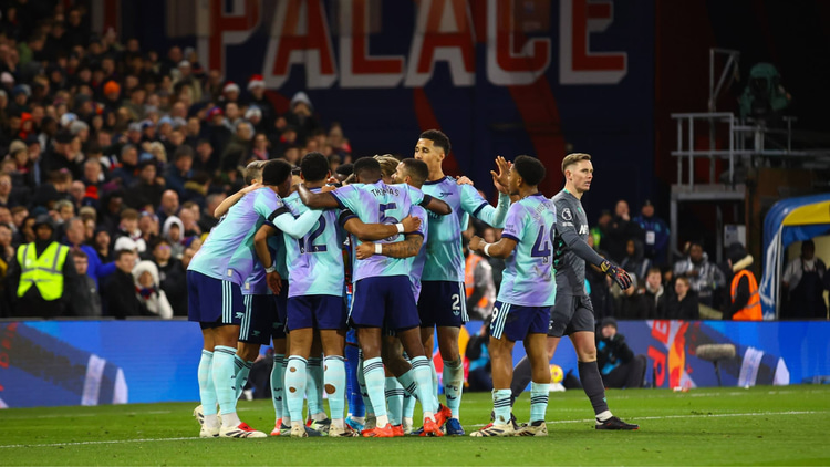 Arsenal celebrate scoring against Crystal Palace in a 5-1 win
