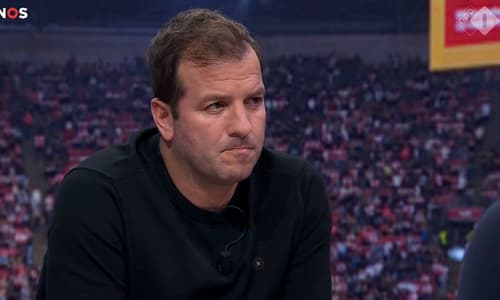 Van der Vaart kan niet geloven welke spelersnaam hij hoort rondgaan bij Ajax