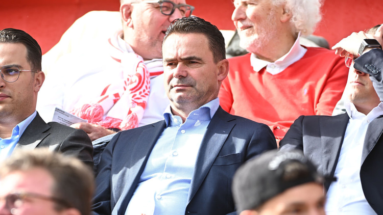 Marc Overmars is sinds dit seizoen technisch directeur bij het ambitieuze Royal Antwerp.