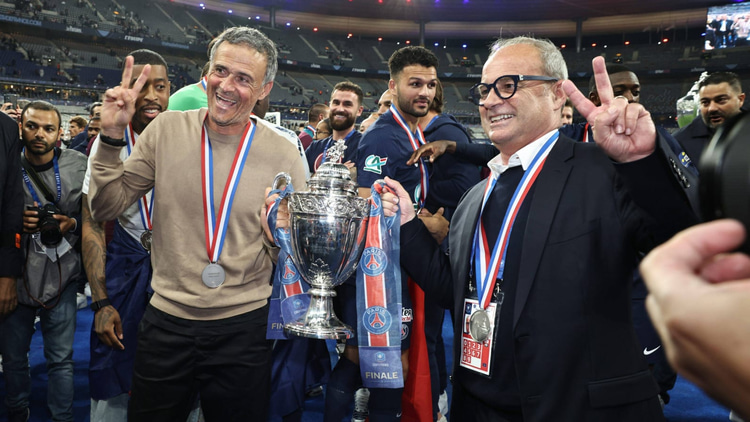 Luis Enrique and PSG sporting director Luis Campos