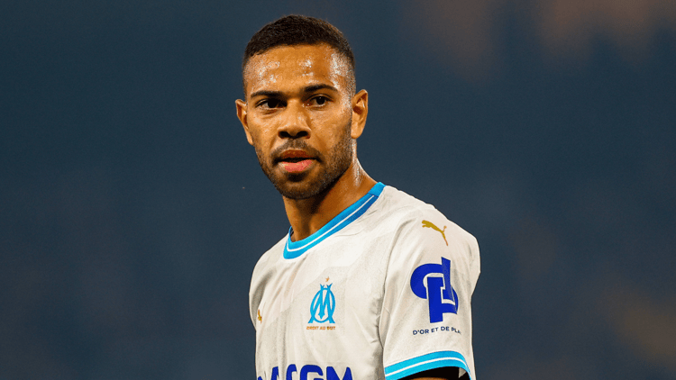 Renan Lodi lijkt op poleposition te liggen om de nieuwe linksback van PSV te worden.