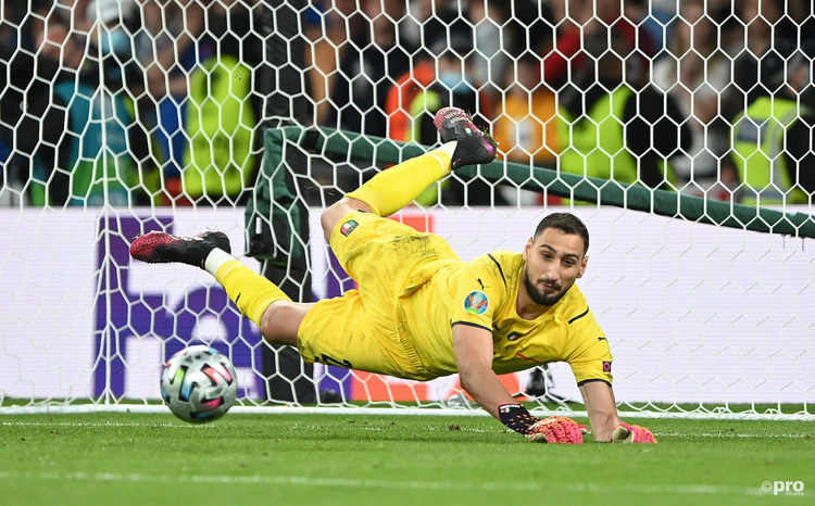 Donnarumma saves from Saka, Italy v England, Euro 2020