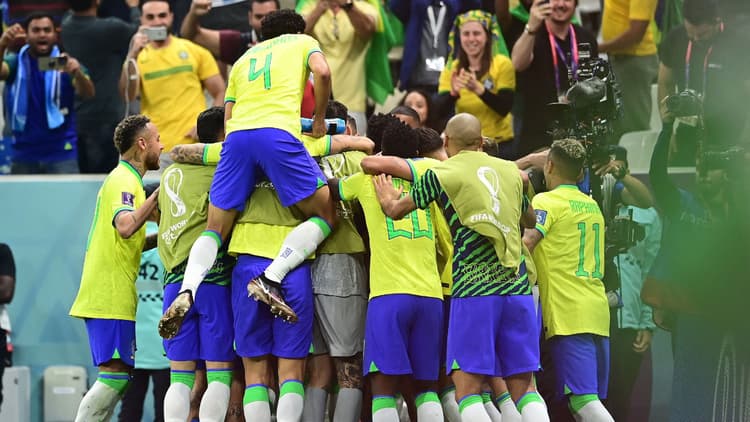 Richarlison maakte op schitterende wijze de 2-0