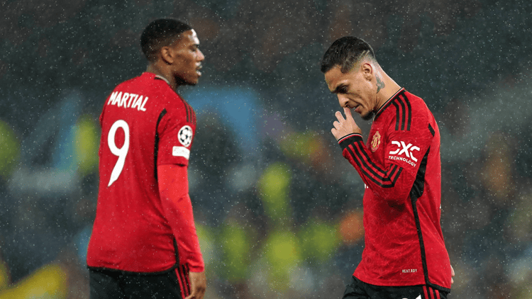 Anthony Martial (left)