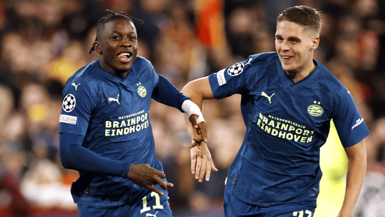 Johan Bakayoko (left)