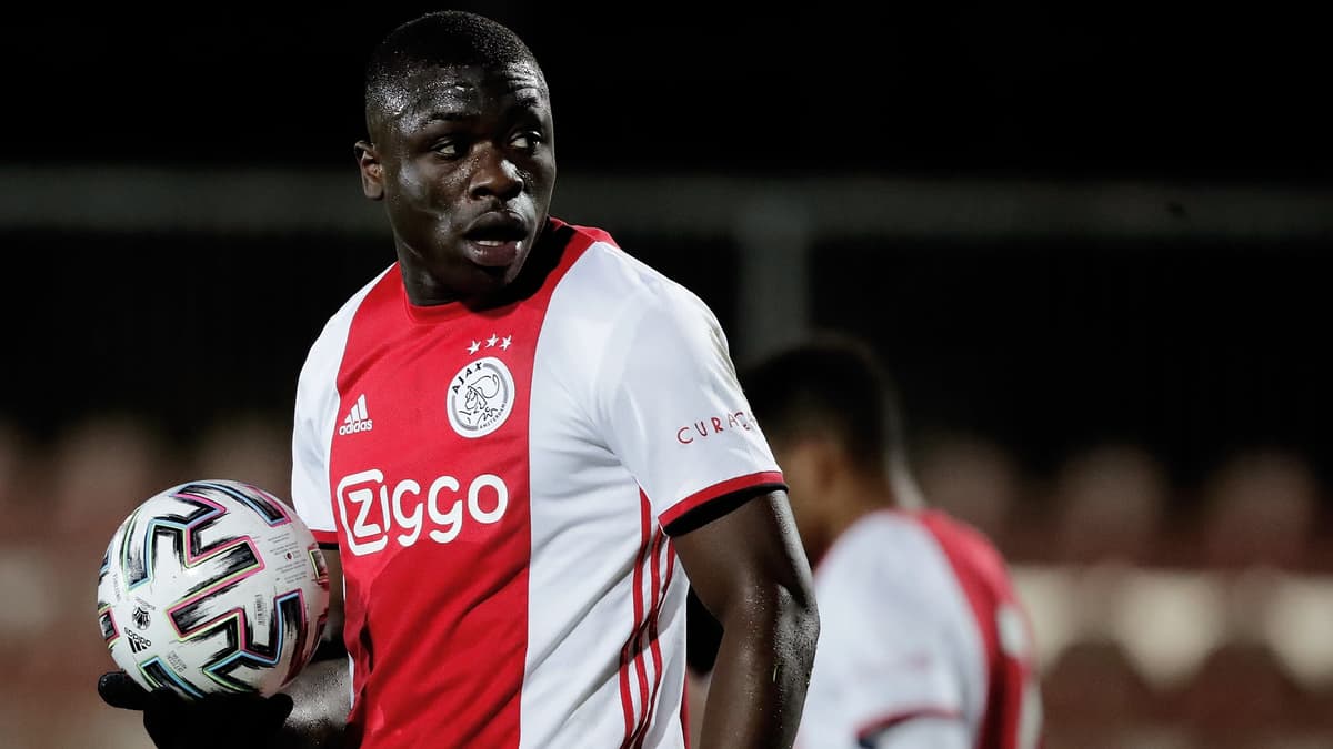 RB Leipzig beat Manchester United to signing of exciting Ajax prospect