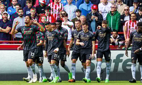 Arsenal celebrate, 2022-23