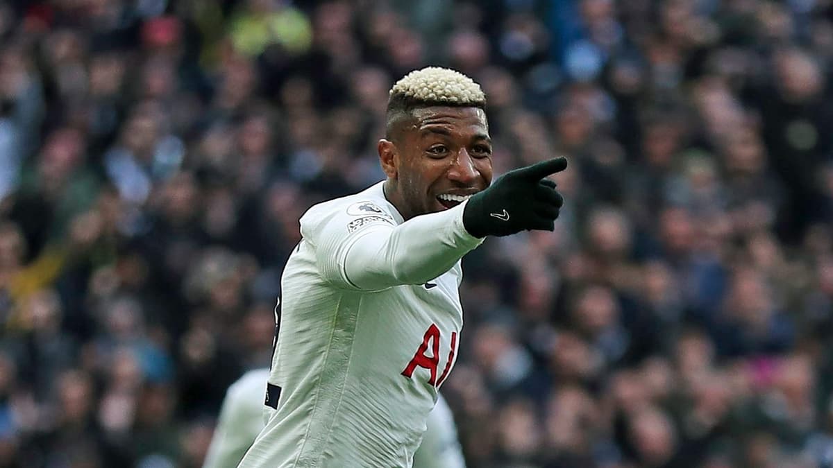 Emerson Royal in action for Tottenham.