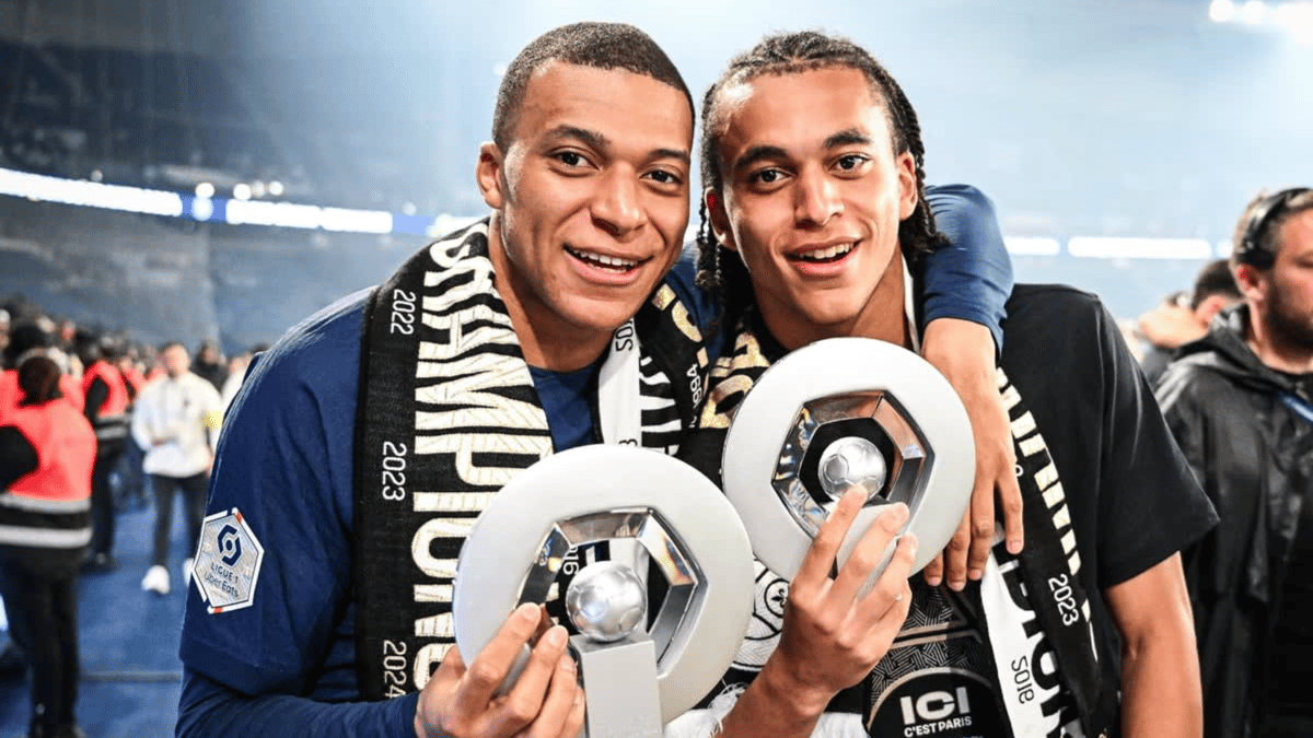 Kylian Mbappe, Ethan Mbappe, PSG